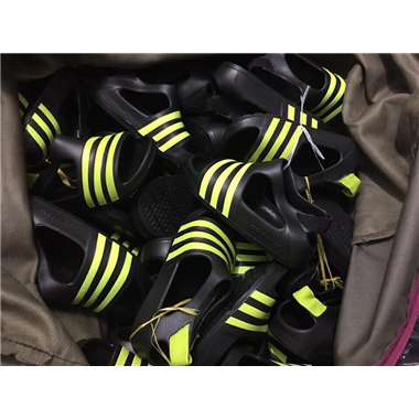 SANDAL ADIDAS - Đen sọc cốm SANDAL ADIDAS - Đen sọc cốm